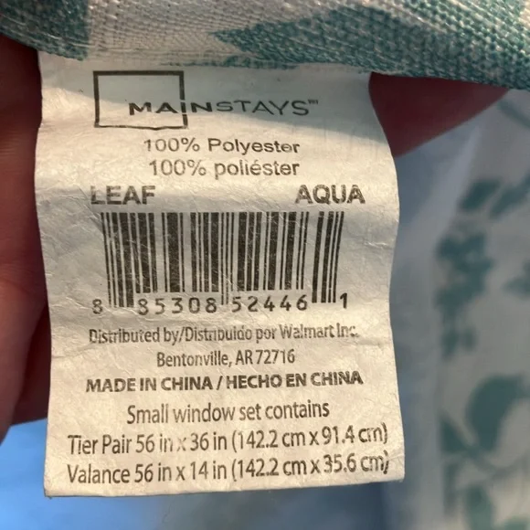 Pretty 🤩 3 piece green and cream color kitchen curtain set, like new condition! - Picture 3 of 7